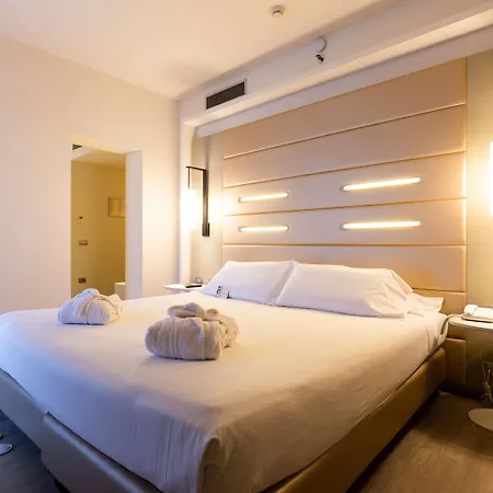 بيست ويسترن بلاس تاور 4* بولونيا